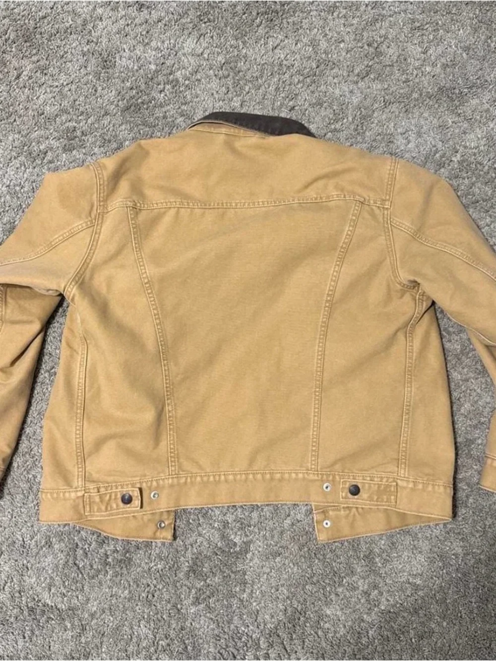 Levis durable tan